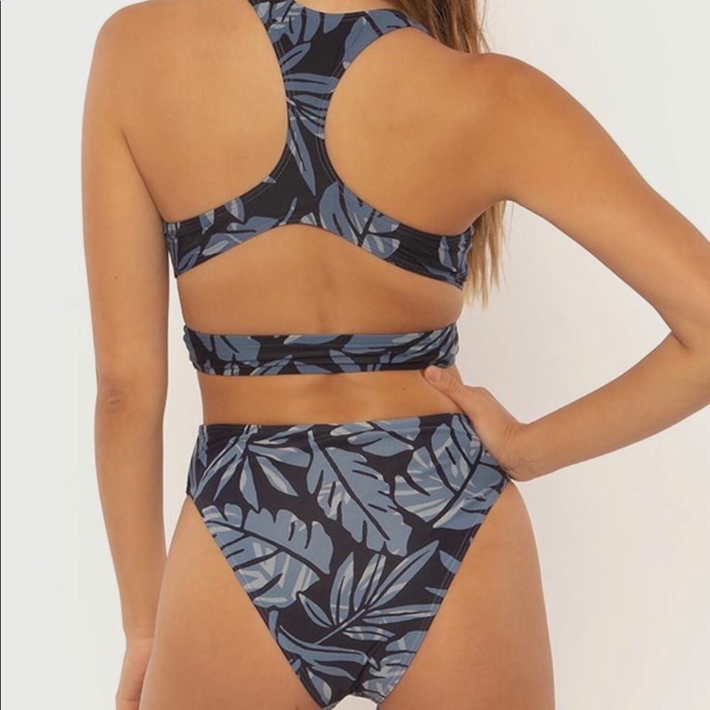 NWT Sisstrevolution high hip cheeky sporty bikini